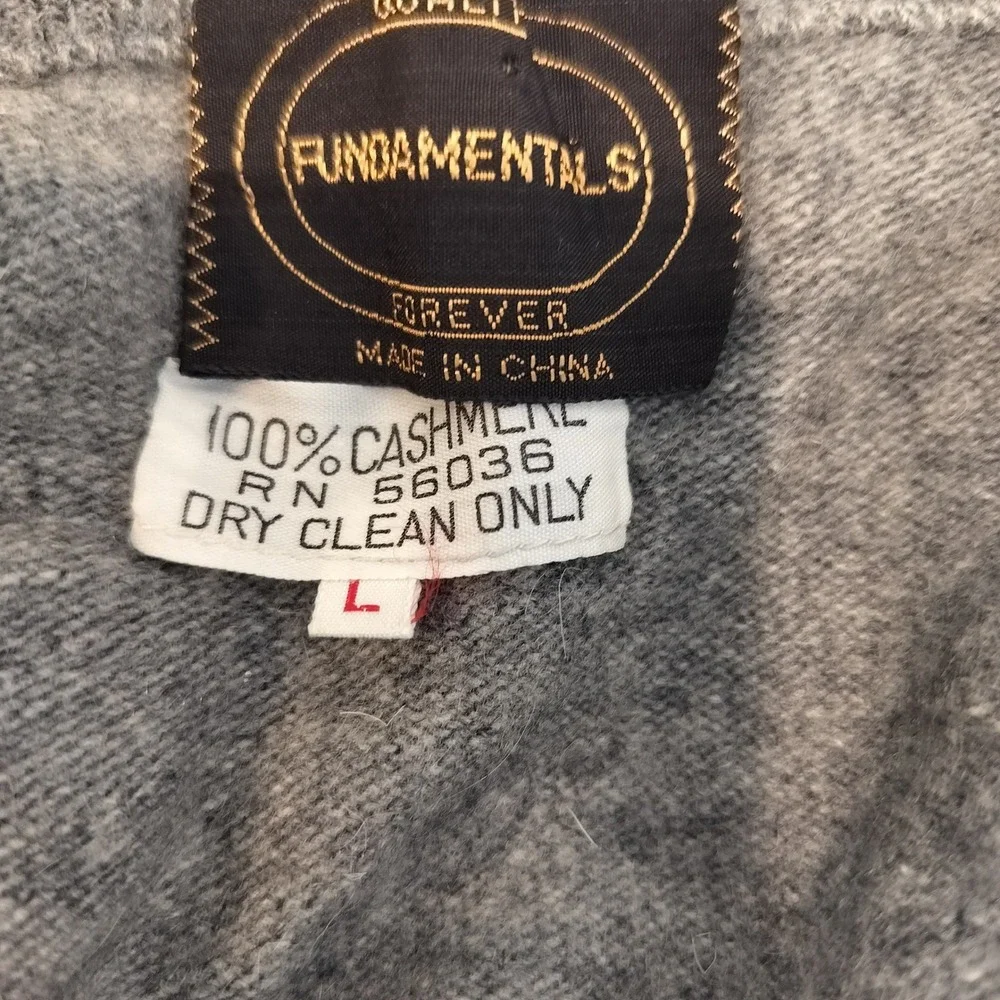 Fundamentals Cashmere V-Neck Sweater Mens Large Classic Minimalist Gray
